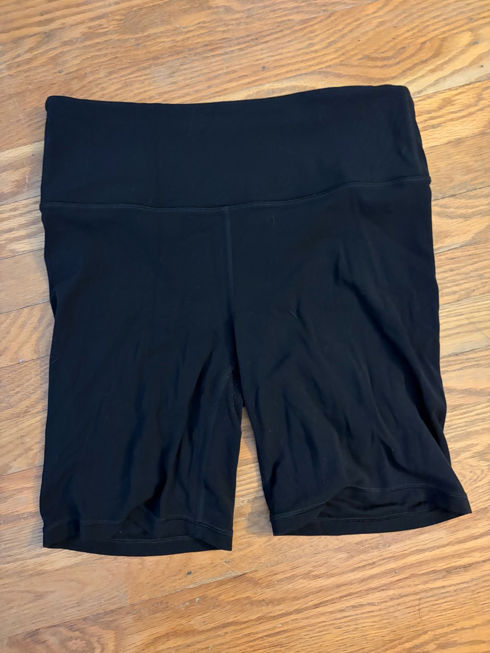 Athleta Elation Shorts - M